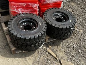 5.00-8 forklift tyre fitted on a compact warehouse forklift used for indoor material handling in Kenya