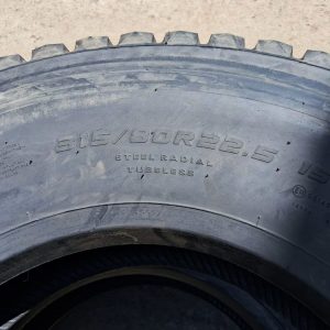 315/80R22.5 Dunlop Drive Truck Tyre