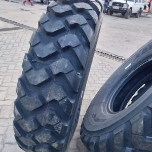14.00R24 Advance Industrial Tyre from China
