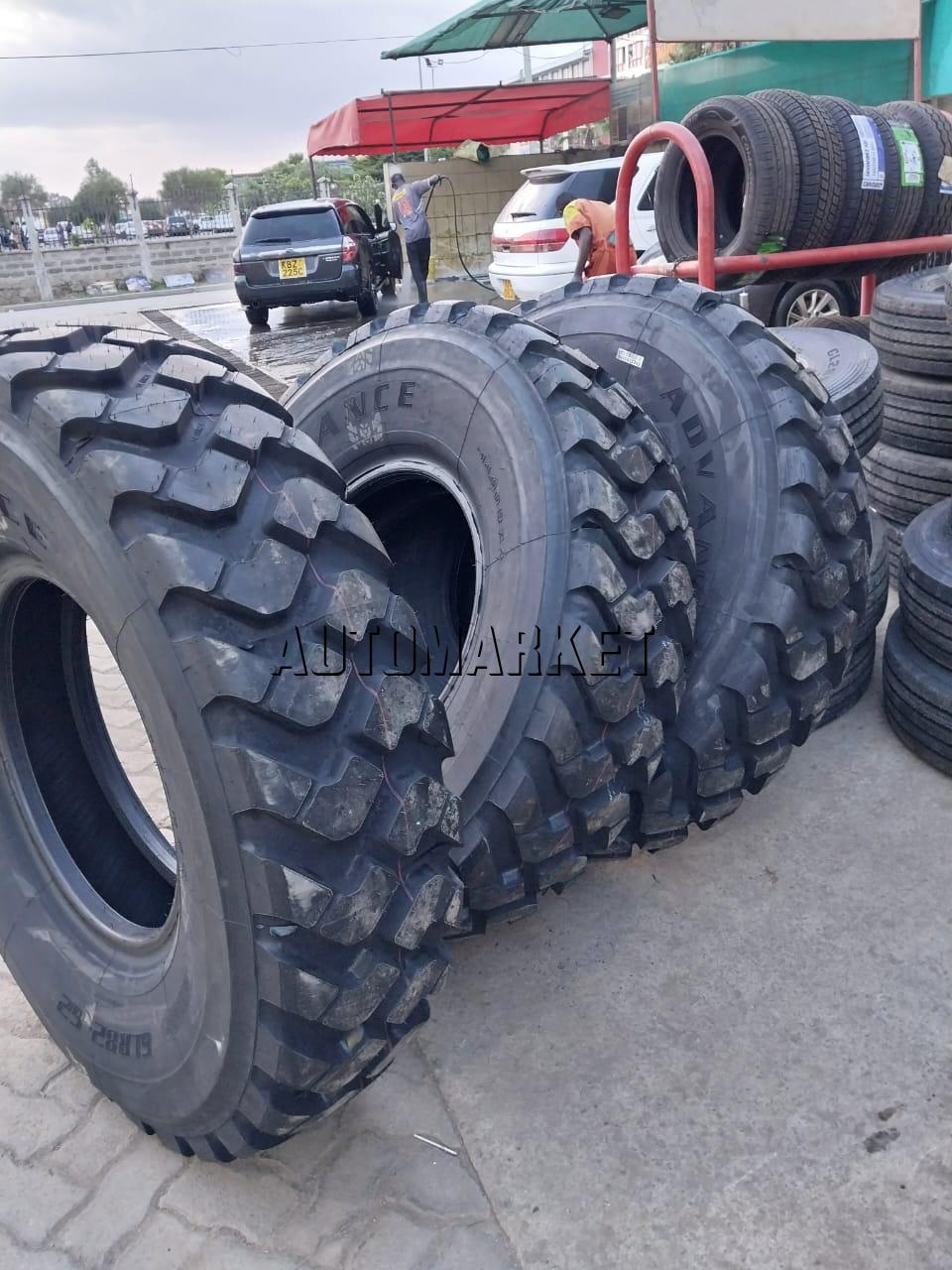 14.00R24 Advance Industrial Tyre from China