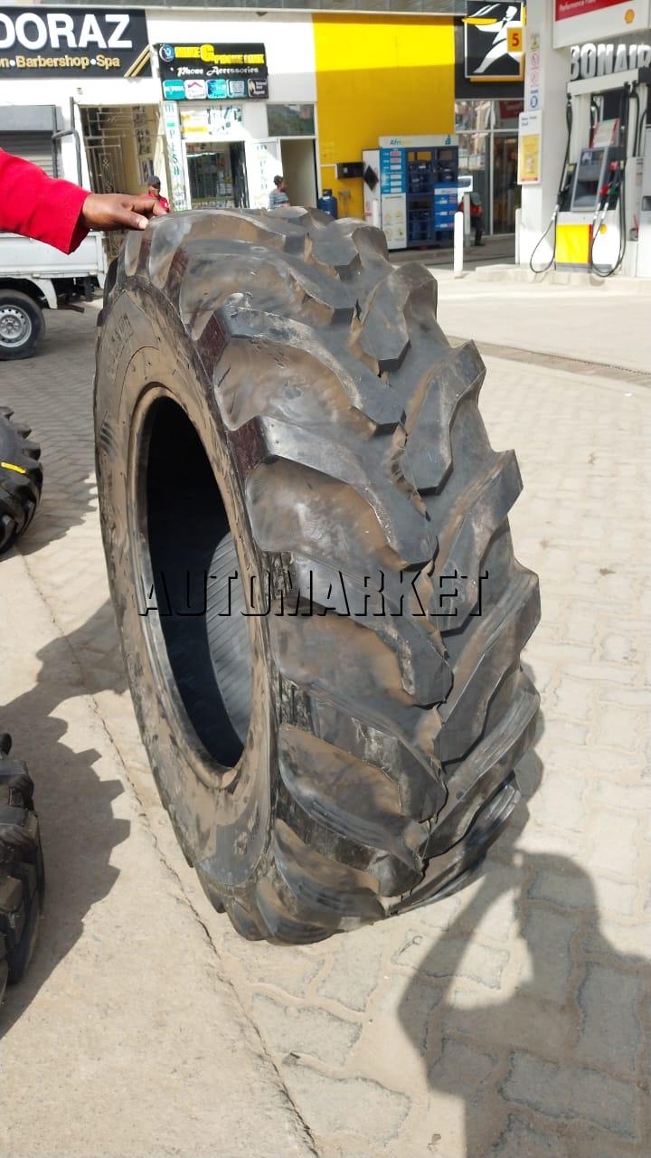 16.9-28 Camso Industrial Tyre – Sri Lanka