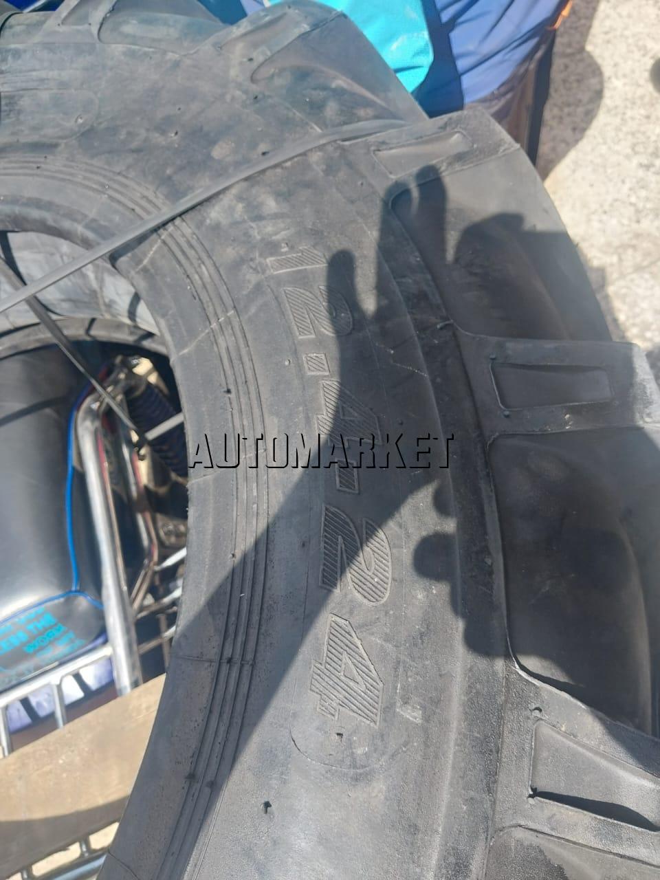 12.4-24 Roadhiker Agricultural Tyre