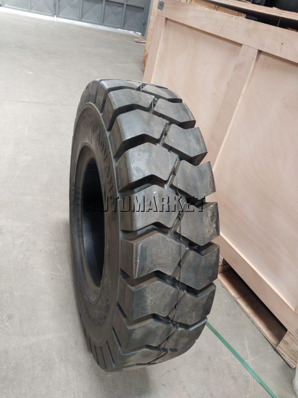 8.25-15 Advance Solid Standard Forklift Tyre from China