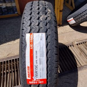 195R15C Maxxis Commercial Tyre