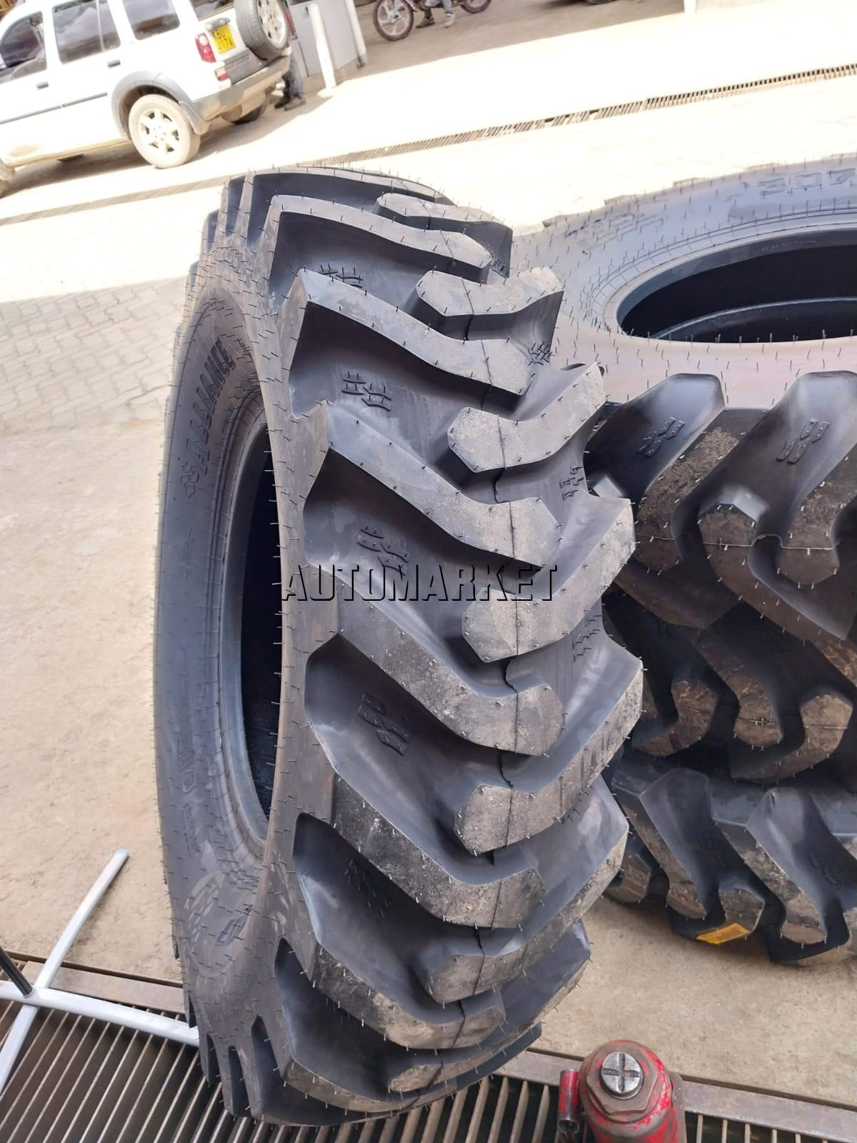 14.00-24 Alliance G2 16PR Industrial Tyre from India