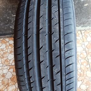 245/40ZR19 Haida Tyre