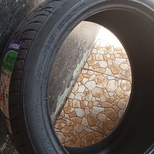 245/40ZR19 Haida Tyre