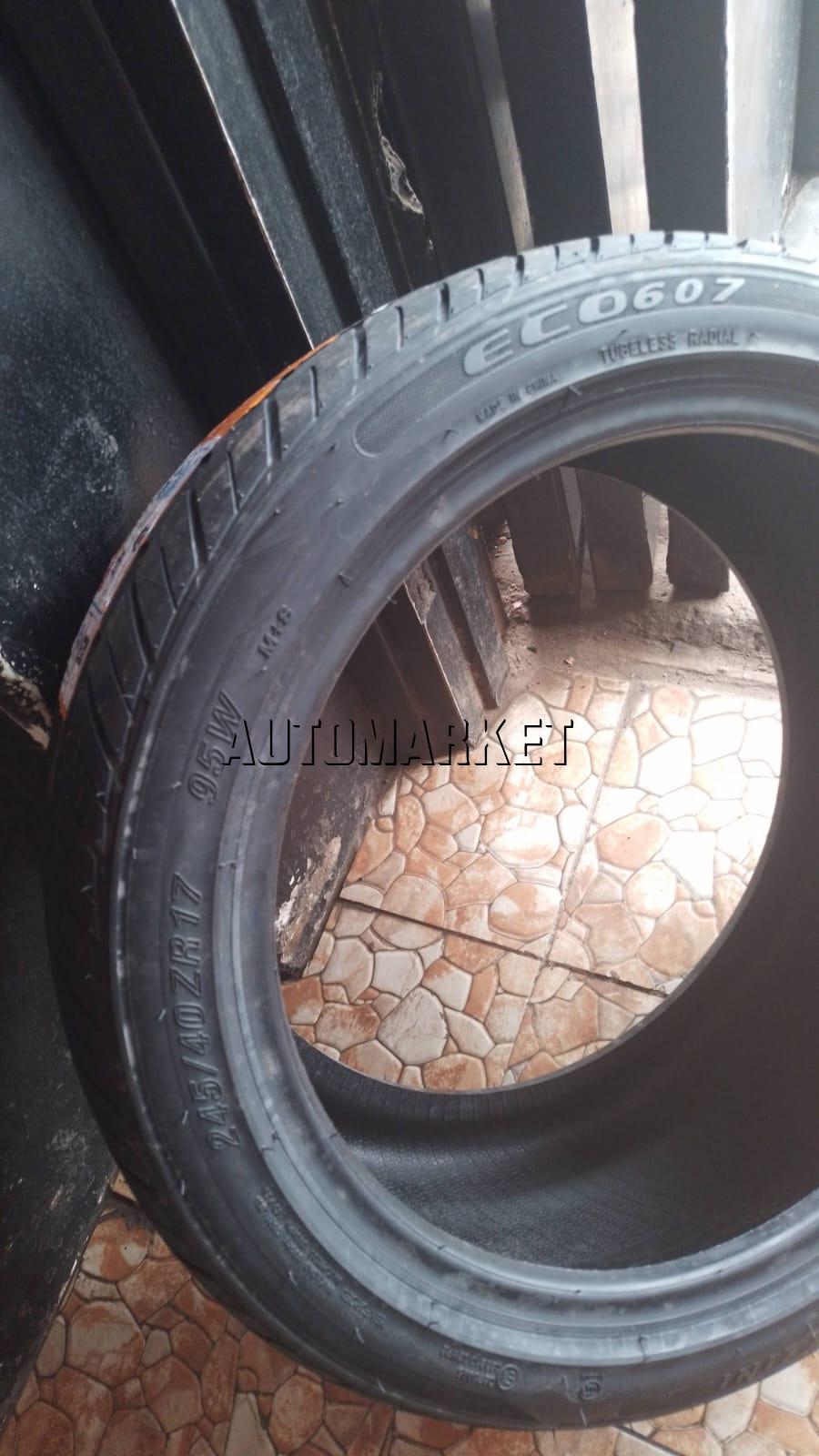 245/40ZR17 Mazzini Tyre