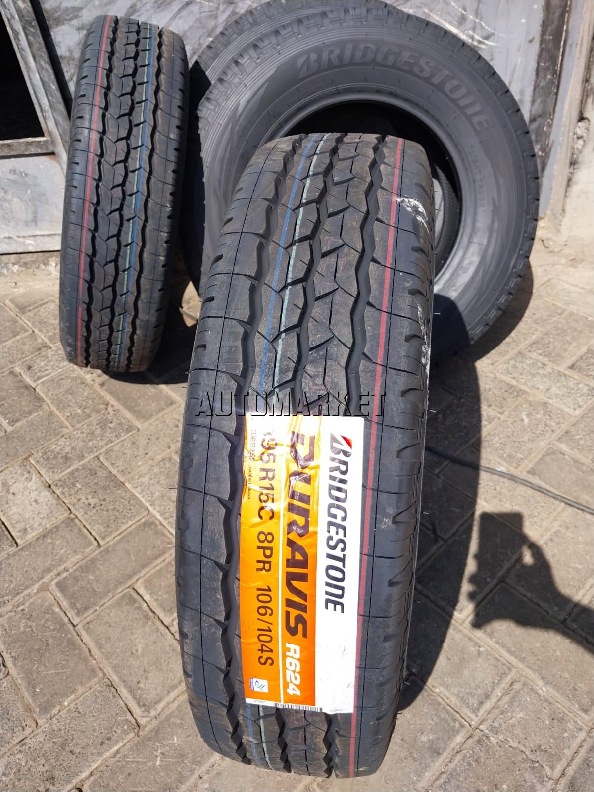 195R15C Bridgestone Commercial Tyre