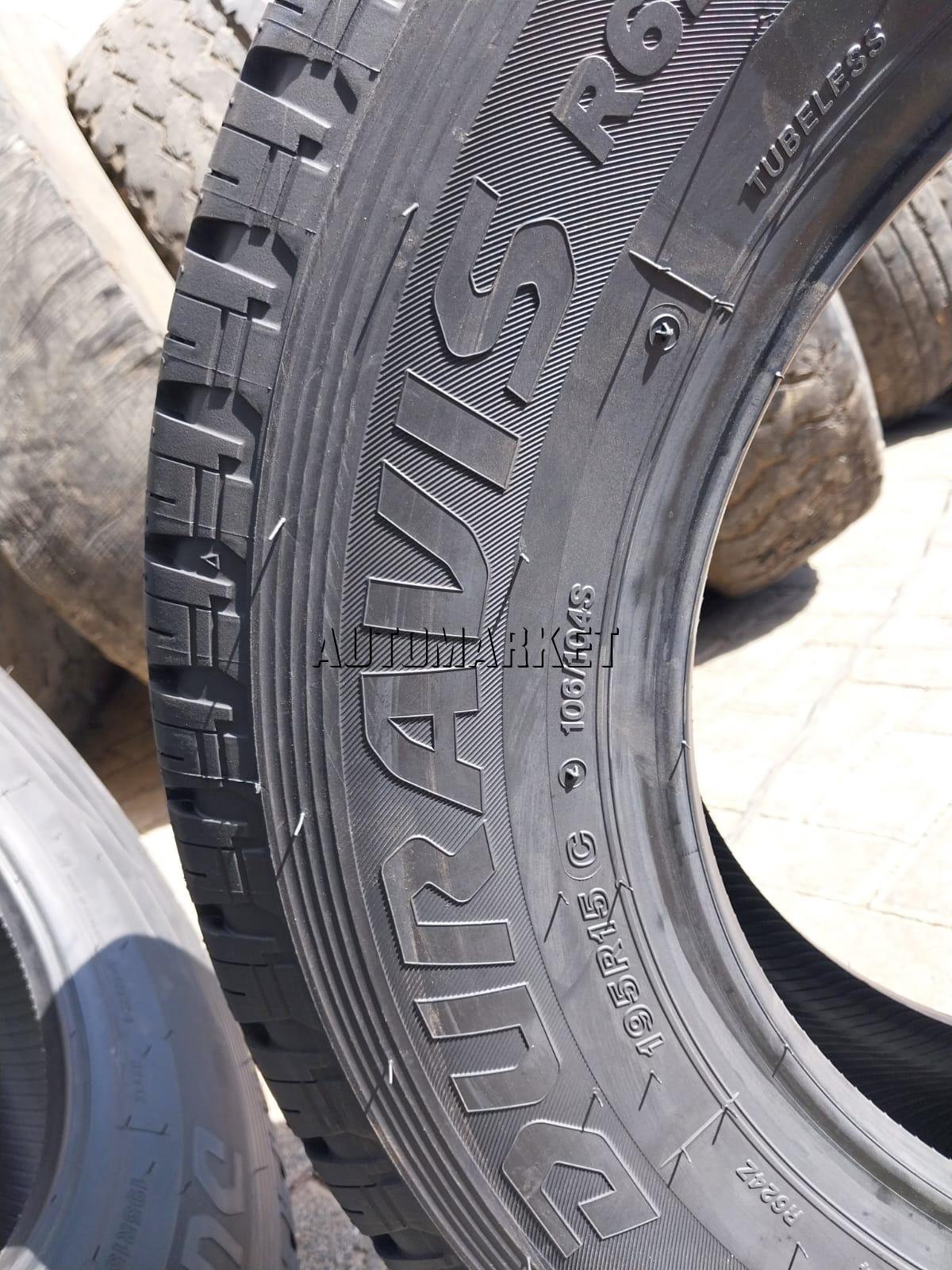 195R15C Bridgestone Commercial Tyre