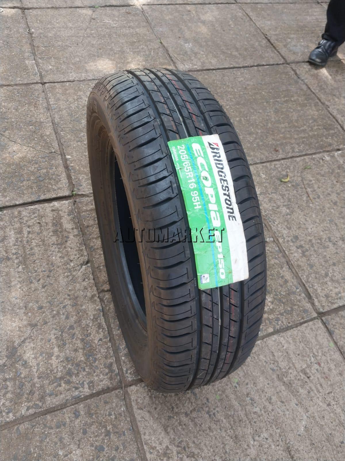 205/65R16 Bridgestone Passenger Tyre