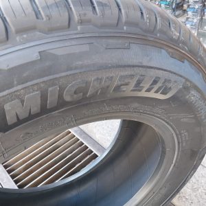 235/70R16 Michelin Primacy SUV+ Tyre