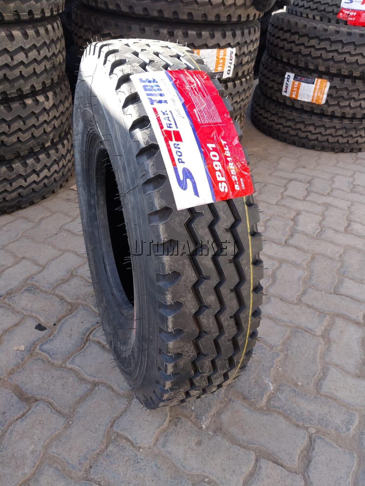 8.25R16LT Sportrak Truck Tyre from China
