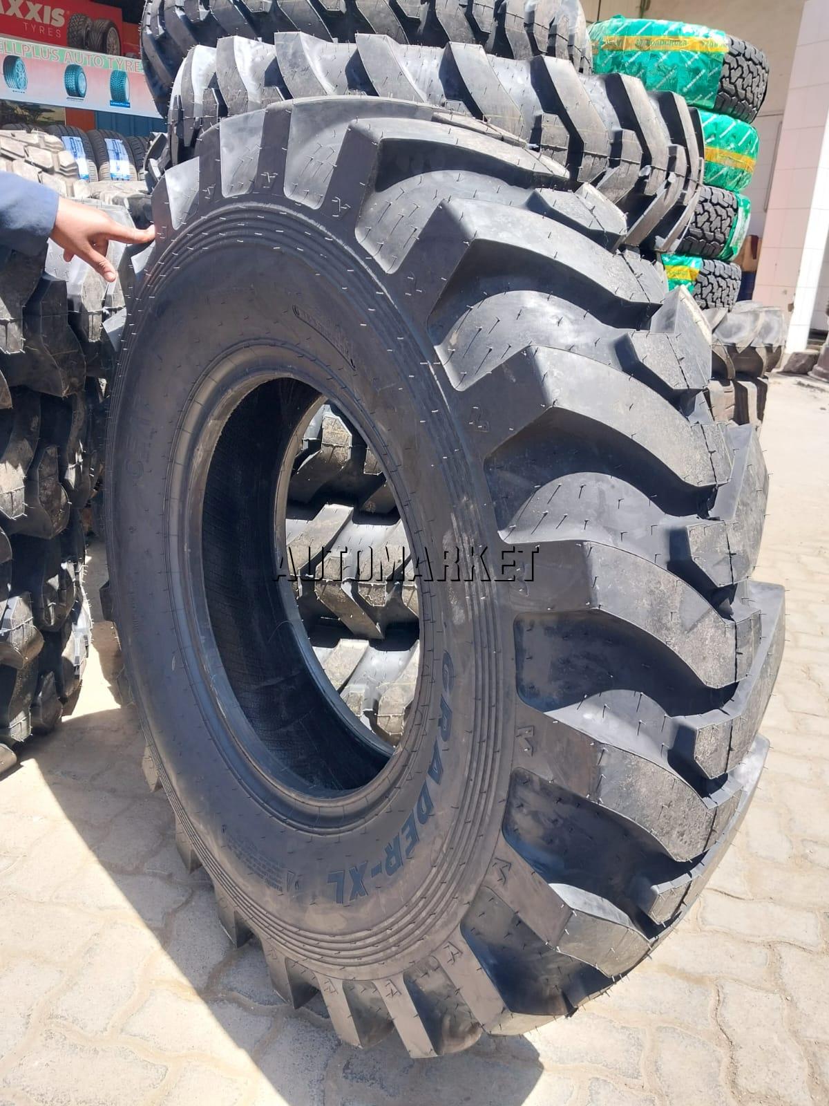 14.00-24 CEAT G2 16PR Industrial Tyre from India