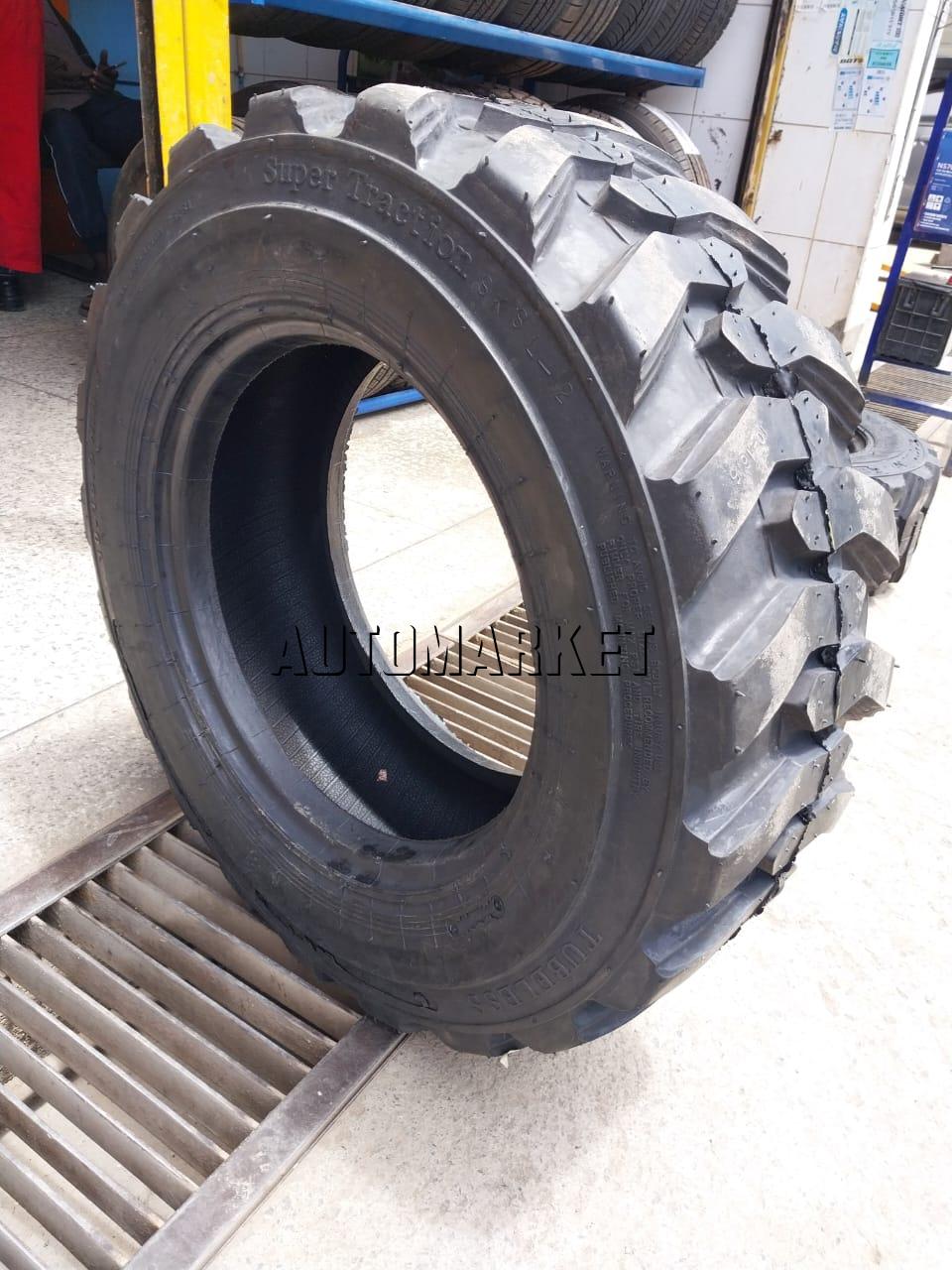 10-16.5 Roadhiker Tubeless Industrial Tyre from China