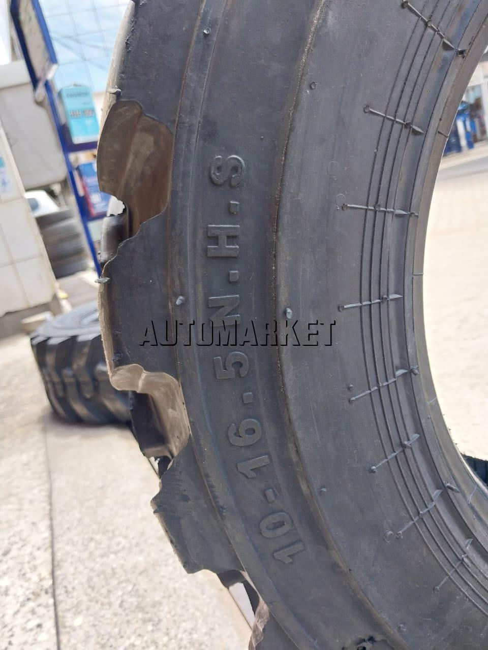 10-16.5 Roadhiker Tubeless Industrial Tyre from China