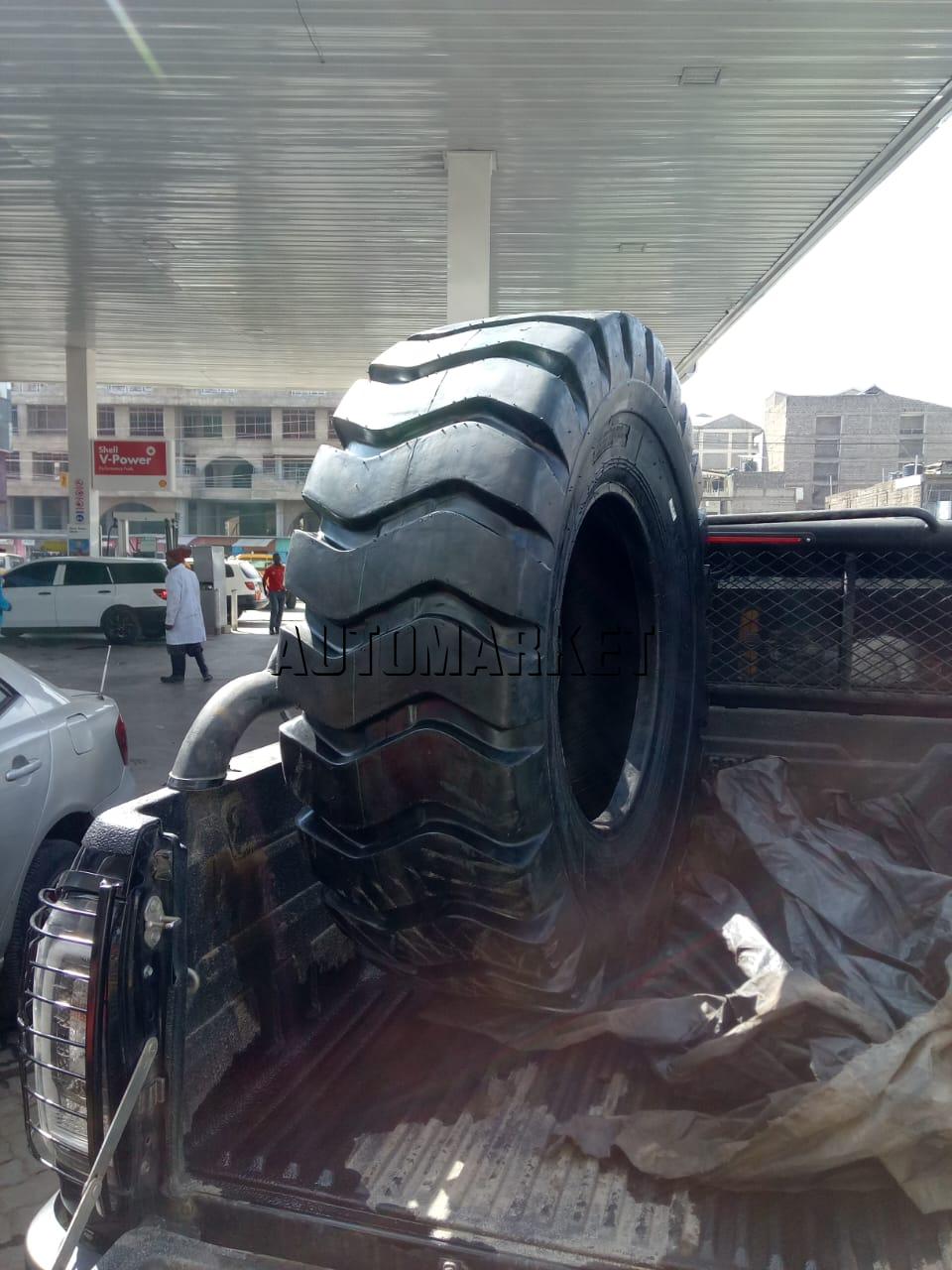 17.5-25 Roadlion Industrial Tyre 24 Ply E3/L3 – China