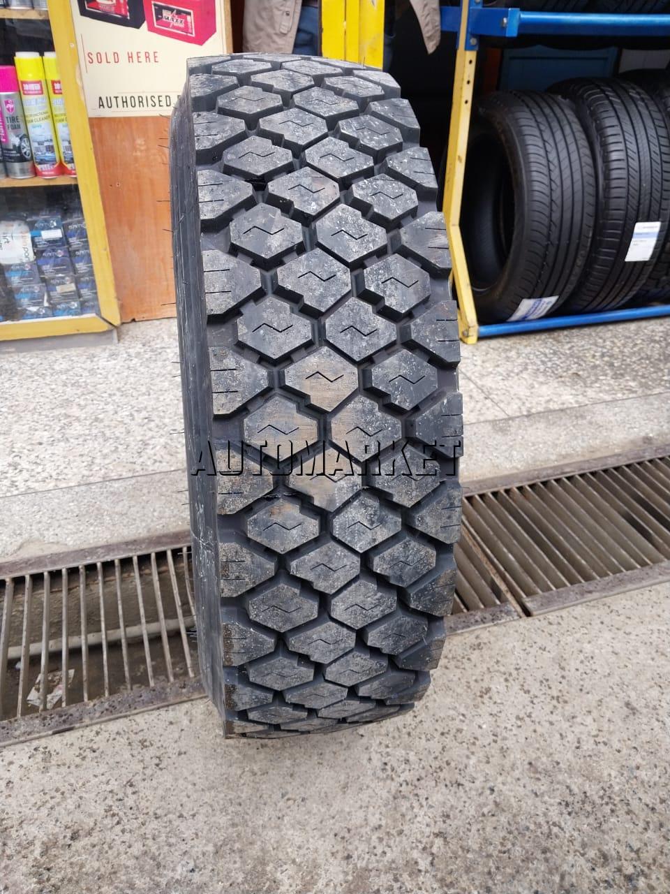 265/70R19.5 BOTO Drive Truck Tyre from China