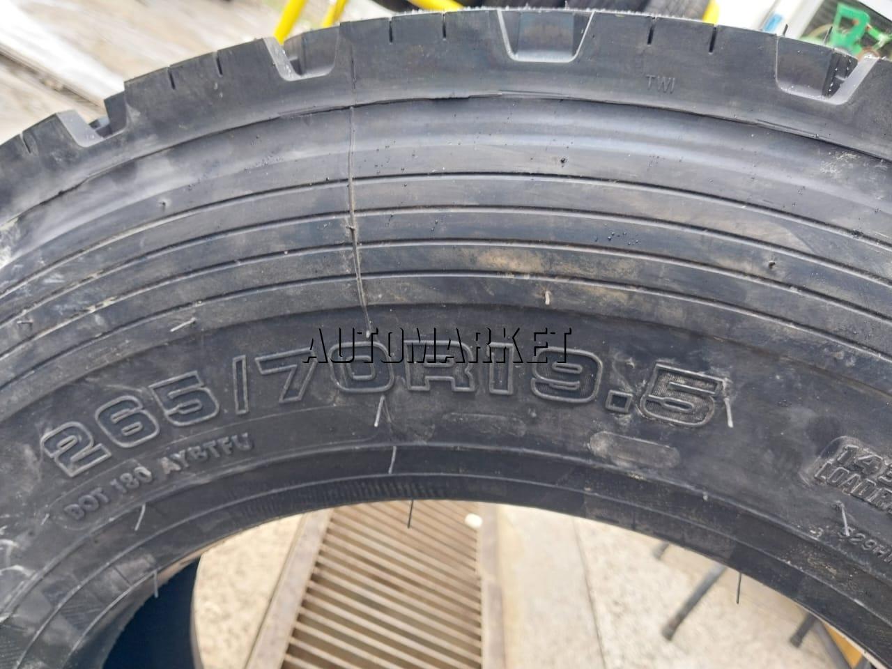 265/70R19.5 BOTO Drive Truck Tyre from China