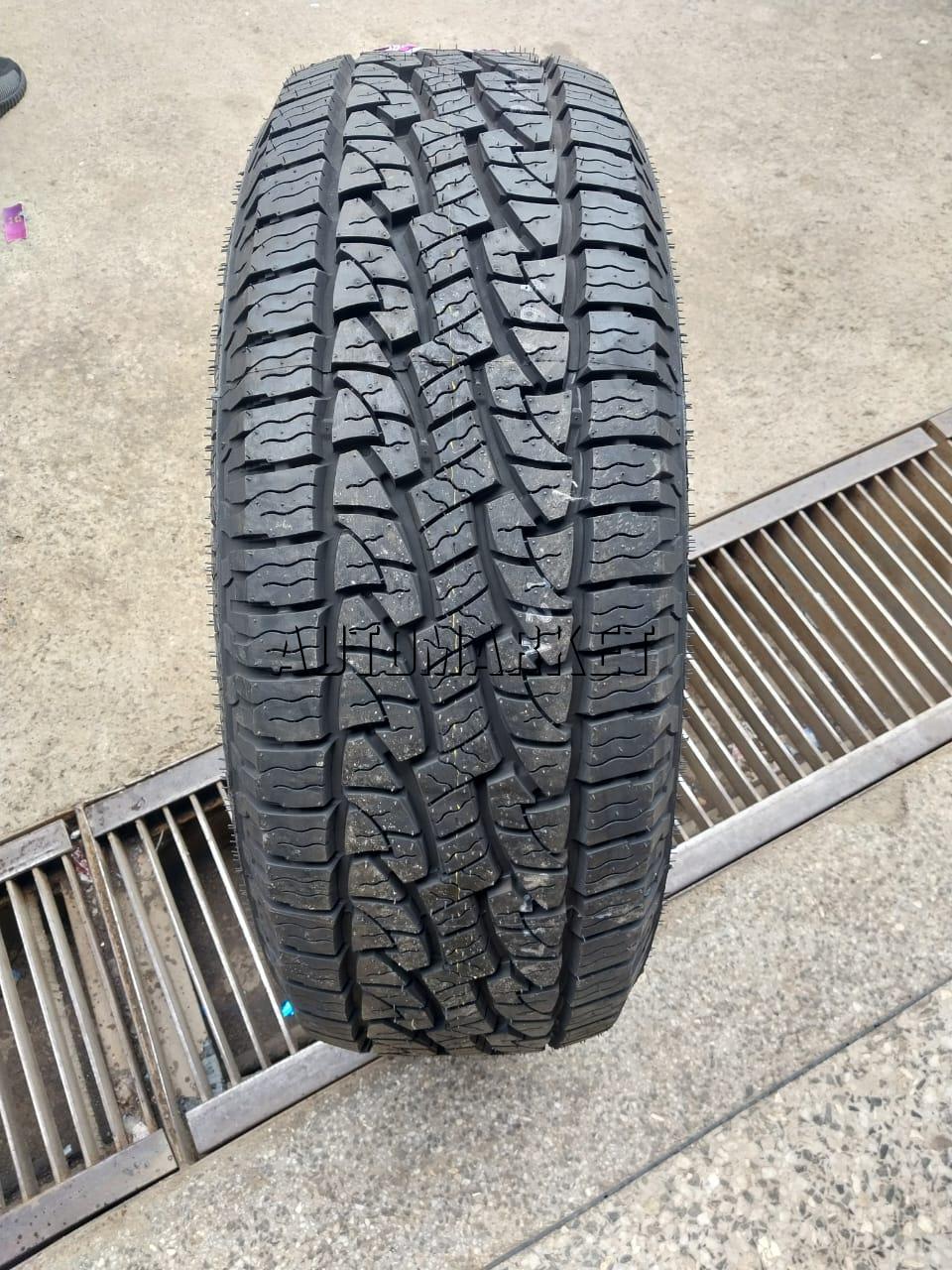 265/65R17 Nexen Tyre