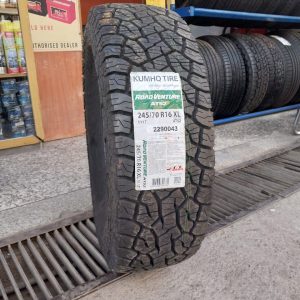 245/70R16 Kumho Road Venture A/T Tyre