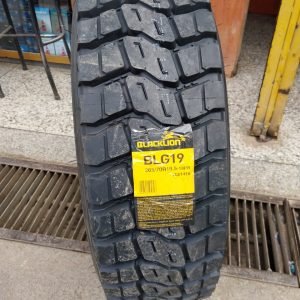 265/70R19.5 Blacklion 18 Ply Drive Truck Tyre from China
