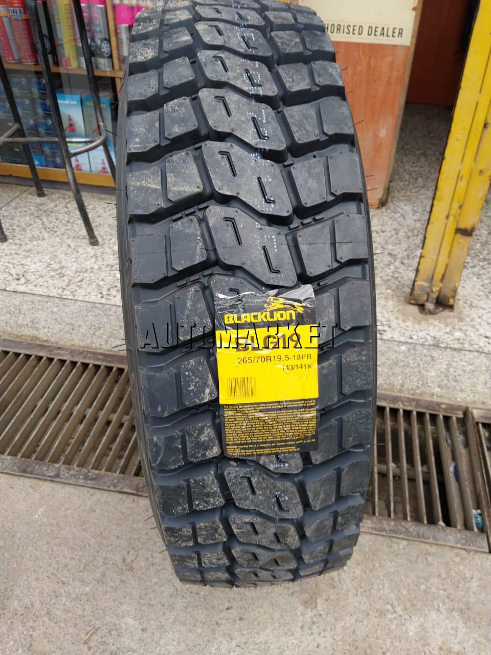 265/70R19.5 Blacklion 18 Ply Drive Truck Tyre from China