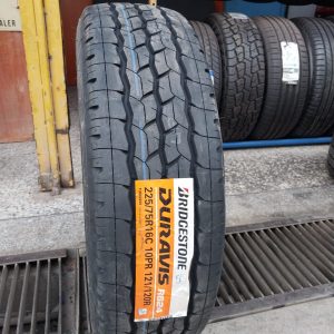 225/75R16C Bridgestone Tyre