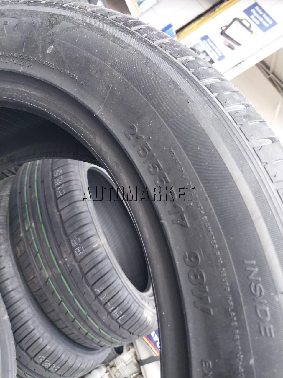 215/55R17 Comforser Tyre (China)