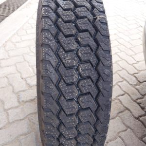 265/70R19.5 Liao Lun Drive Pattern Truck Tyre from China
