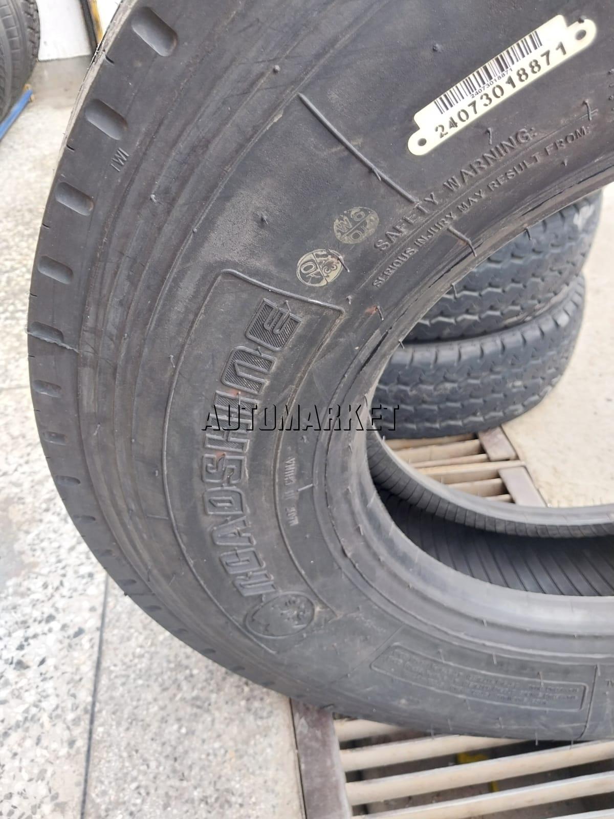 9.5R17.5 Roadshine Truck Tyre from China