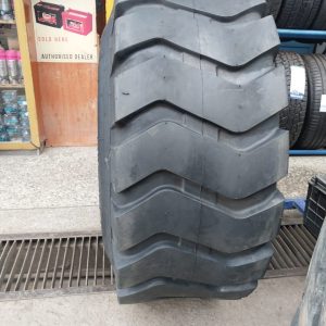 16/70-20 (405/70-20) Honour Industrial Tyre 16 Ply – China