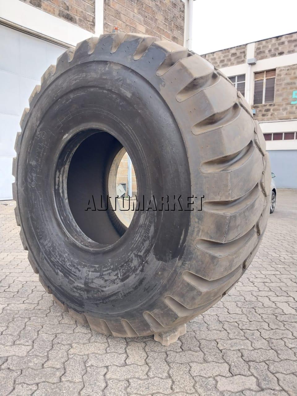 29.5-29 Pirelli E3 Tubeless 34 Ply Industrial Tyre