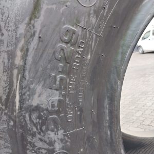 29.5-29 Pirelli E3 Tubeless 34 Ply Industrial Tyre