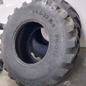 24.5-32 SWT 14-Ply Agricultural Tyre – Made in India