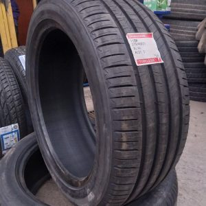275/45R21 Bridgestone Tyre in Kenya