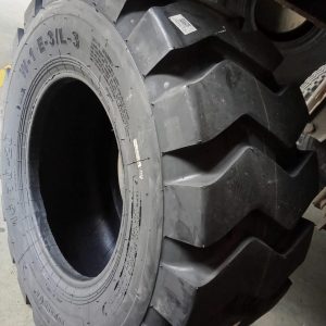 16/70-20 (405/70-20) Roadhiker Industrial Tyre 16 Ply – China