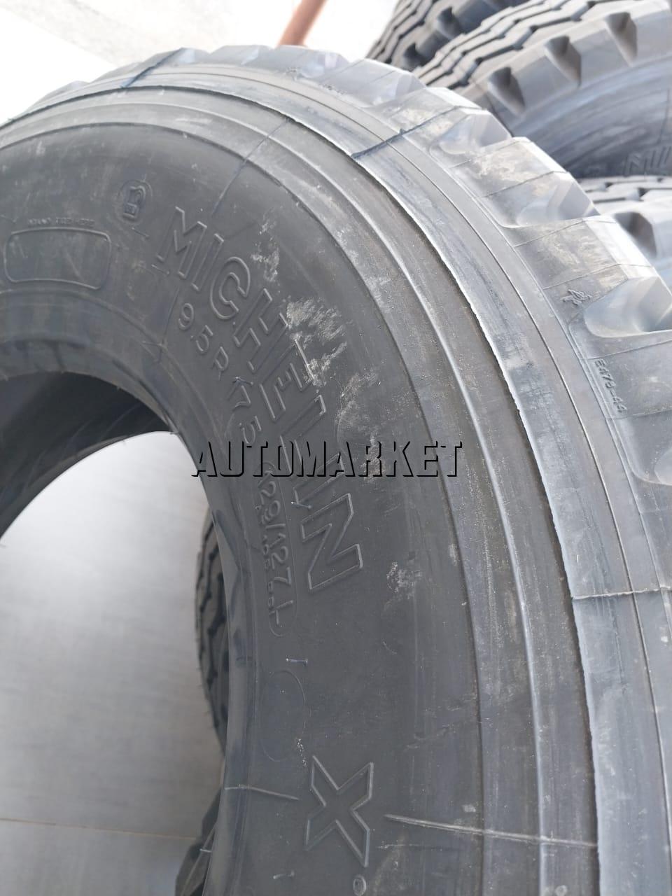 9.5R17.5 Michelin Truck Tyre