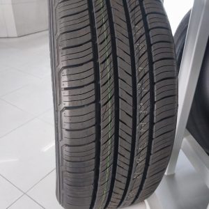 225/55R18 Kumho Tyre (Vietnam)