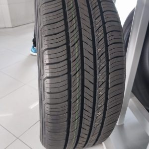 225/55R18 Kumho Tyre (Vietnam)