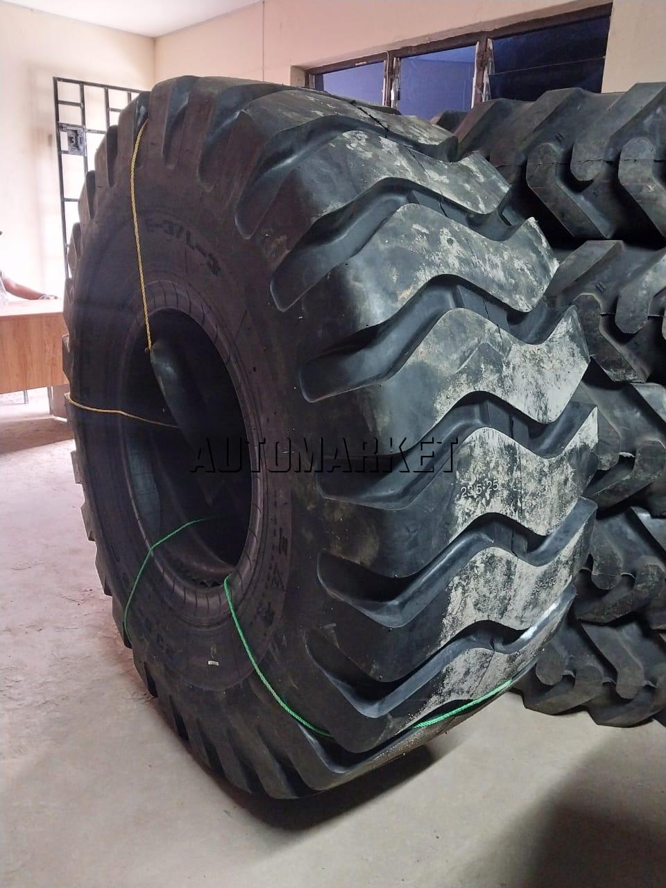 23.5-25 Triangle 24 Ply E3/L3 Industrial Tyre from China