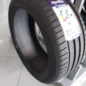235/40R18 Apollo Tyre (India)