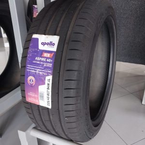 225/45R17 Apollo Tyre (India)