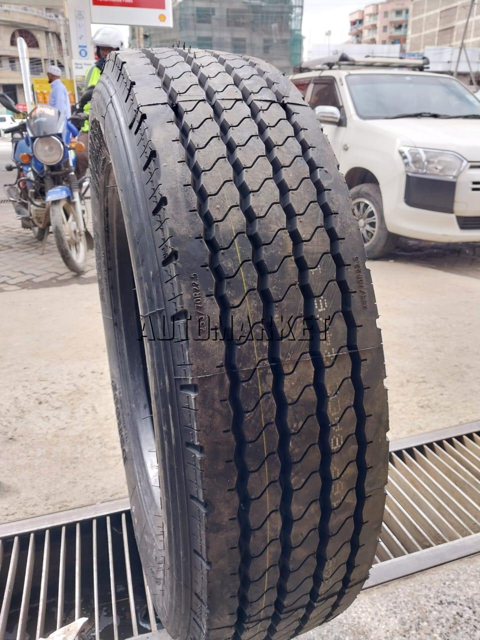 255/70R22.5 Doublestar All Position Truck Tyre from China