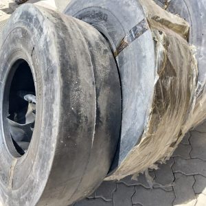 13/80-20 Roadhiker Tube Type Industrial Tyre from China