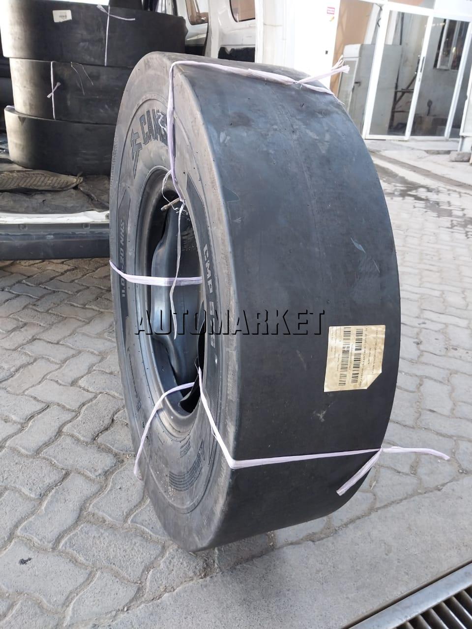 11.00-20 Camso 16 Ply Smooth Industrial Tyre from Sri Lanka