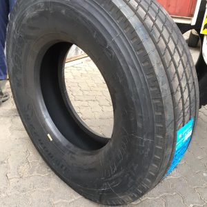 315/80R22.5 Kunlun Highway / Steering Truck Tyre from China