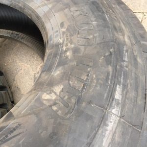 315/80R22.5 Kunlun Highway / Steering Truck Tyre from China