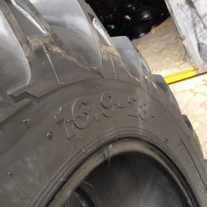16.9-28 OZKA Agricultural Tyre Kenya