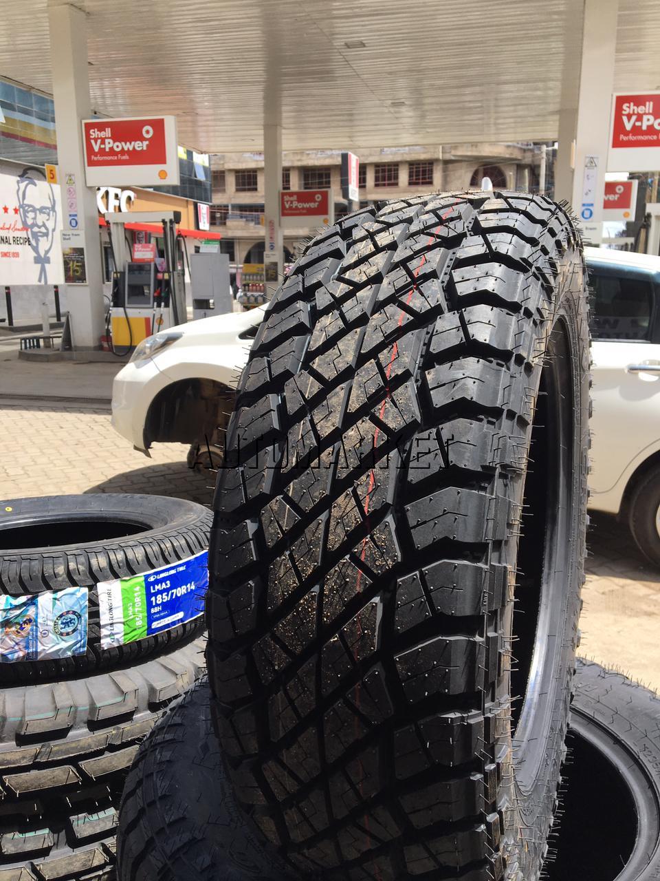 235/65R17 LT Double King Tyre (China)